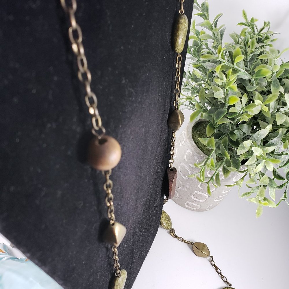 ✨3 for $25💎 OLIVE GREEN-WOOD BEAD NECKLACE - Picture 4 of 9